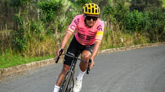 Richard Carapaz, durante un entrenamiento previo al Tour de Francia.