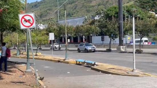 Imagen referencial de la avenida del Bombero, norte de Guayaquil, y cerca al hospital de Ceibos, donde ocurrió un tiroteo, este 27 de junio de 2024.