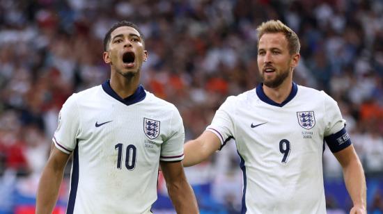 Jude Bellingham y Harry Kane celebran uno de goles este 30 de junio.