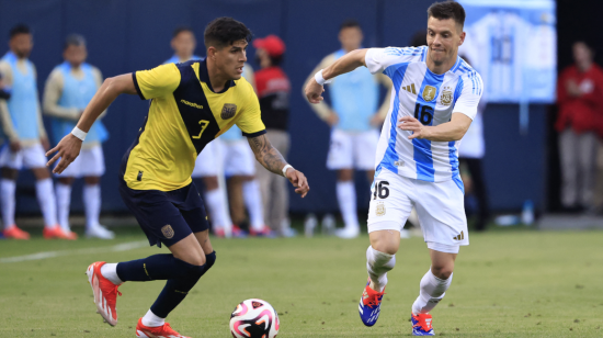 Piero Hincapié, durante el amistoso ante Argentina en Chicago, el 9 de junio de 2024.