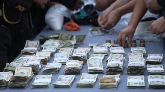 Un operativo policial en Durán dejó USD 33.000 incautados y 12 aprehendidos, además de armas y droga decomisadas, el 11 de junio de 2024.