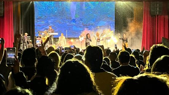 Kiruba durante su concierto del 11 de julio de 2024, en Quito.