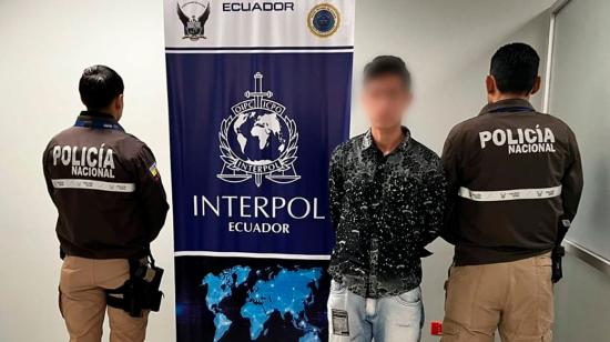 Aron Sebastián L. P, extraditado de Colombia a Ecuador por un delito de asesinato.