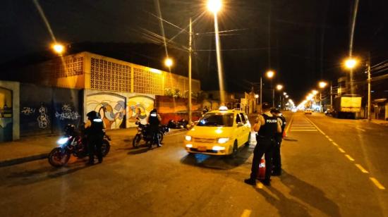 Imagen referencial de operativos de la Policía Nacional en Machala.