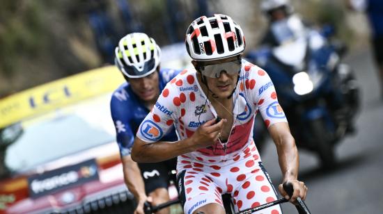 Richard Carapaz con el maillot de lunares durante la Etapa 20 del Tour Carrera, el 20 de julio de 2024.