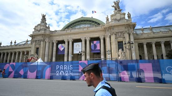 La Policía francesa se alista para recibir los Juegos Olímpicos este 22 de julio de 2024.