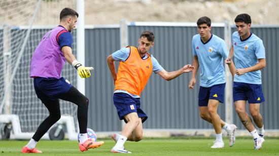 La selección de fútbol de España se entrena para su debut en los Juegos Olímpicos, el 22 de julio de 2024.