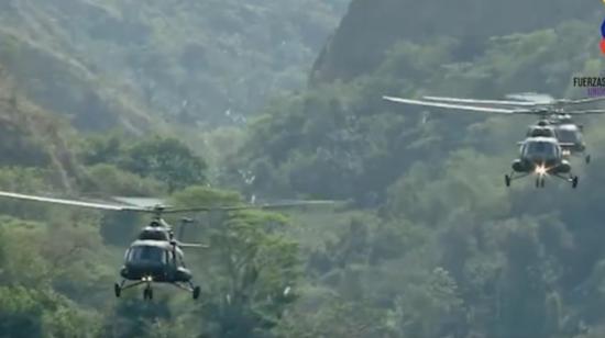 Fuerzas Armadas de Colombia sobrevuelan la zona de El Plateado, en Cauca, donde operan disidentes de las FARC.