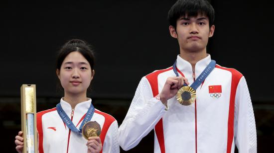 Los chinos Huang Yuting and Sheng Lihao ganaron la primera medalla de oro de los Juegos Olímpicos de París, el 27 de julio de 2024.