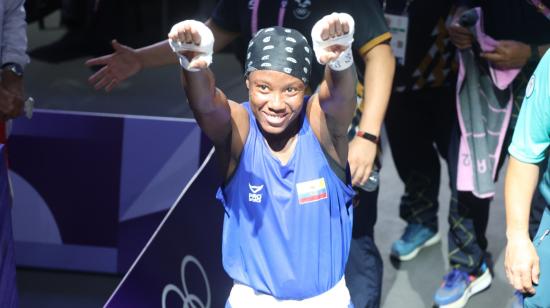 María José Palacios celebra su victoria ante Tyla Mcdonald por los octavos de final de la categoría 60 kilogramos del boxeo femenino.