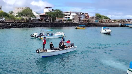 Embarcaciones en el Parque Nacional Galápagos el 30 de julio de 2024.