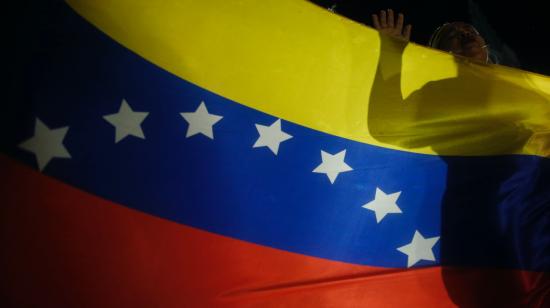 La bandera de Venezuela en una manifestación, 31 de julio de 2024.