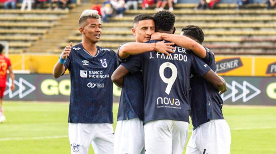 Jugadores de Universidad Católica festejando su gol ante El Nacional, 4 de agosto de 2024.