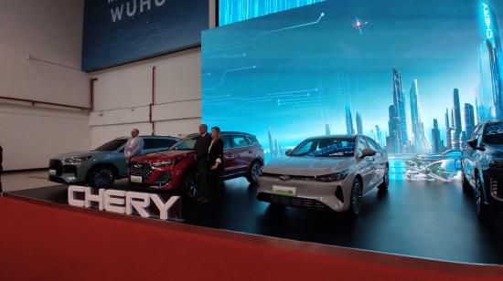 Imagen referencial de carros de la marca Chery, una de las que más híbridos vende en Ecuador, abril de 2024.