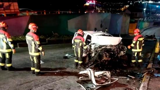 Universidad Central lamenta muerte de tres estudiantes en Quito, dos fueron enterrados en Cotopaxi