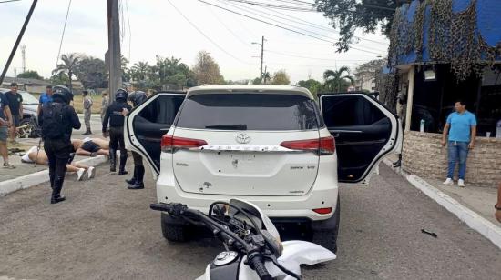 Miembros de la FAE detuvieron a cuatro hombres que intentaron ingresar a la base aérea Simón Bolívar.