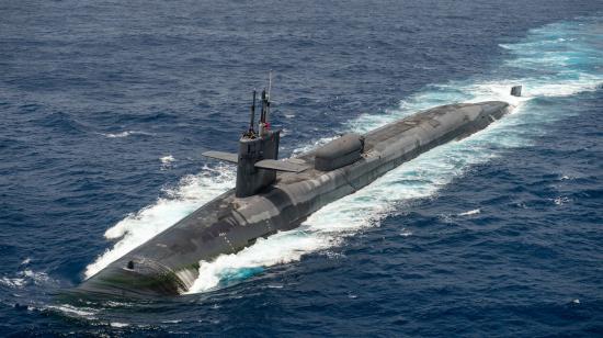 El submarino con misiles guiados, USS Georgia, en tránsito por el Mar Arábigo para resguardar a fuerzas estadounidenses en Afganistán, el 22 de junio de 2021.