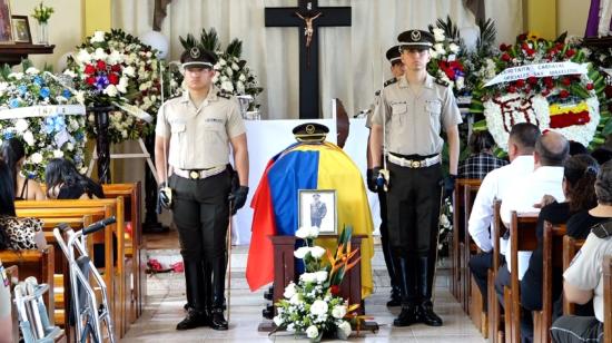 Velación del mayor de policía Víctor Amado Gaibor, el 15 de agosto de 2024.