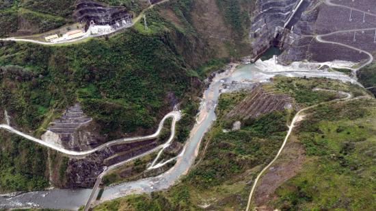 El embalse de la central hidroeléctrica Mazar, en el sur de Ecuador, el 17 de agosto de 2024.