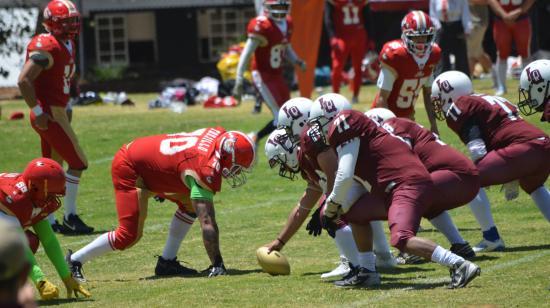 Leones enfrentó a Bickdogs en la primera fecha del torneo nacional de fútbol americano.