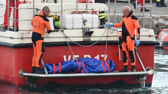 Así era el yate de lujo en el que murieron Jonathan Bloomer, Mike Lynch y otros millonarios en Sicilia