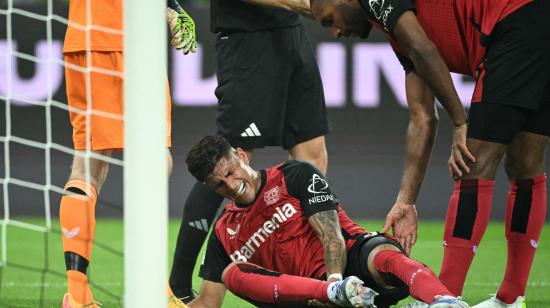 El defensa ecuatoriano Piero Hincapié, del Bayer Leverkusen, durante el partido de este viernes 23 de agosto, válido por la Bundesliga alemana.