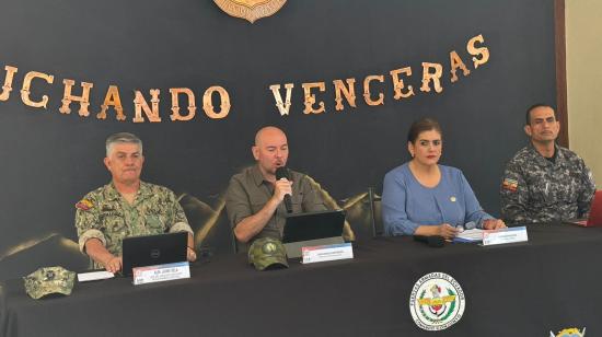 Rueda de prensa, bloque de seguridad Manta