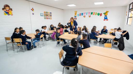 Estudiantes de la Unidad Educativa Juan Larrea Holguín, el 22 de agosto de 2024