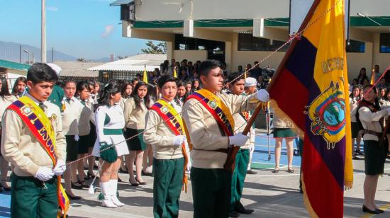 Se lanzará una nueva versión del Himno Nacional del Ecuador, dice la Ministra de Educación