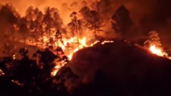 Incendio forestal en Quilanga, en el sur de Loja, el 28 de agosto de 2024.