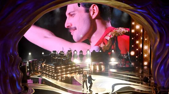 Imagen de Freddie Mercury proyectada en febrero de 2019 durante un homenaje de La Academia, en Hollywood, California.