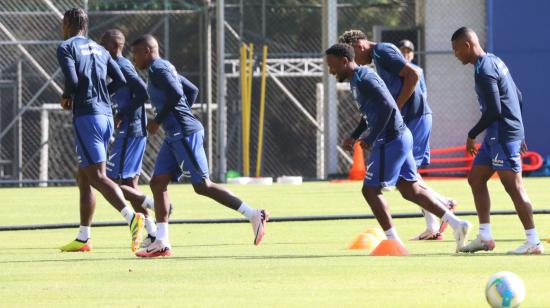 Los jugadores de la selección de Ecuador durante el entrenamiento del martes 3 de septiembre 2024, en Quito.