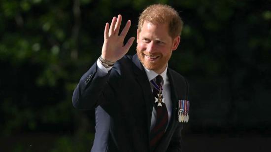 El príncipe Harry de Gran Bretaña llegando a una ceremonia que marca el décimo aniversario de los Juegos Invictus, 8 de mayo de 2024.