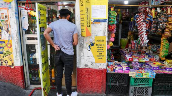 Un corresponsal no bancario 'Mi Vecino', del Banco Pichincha, en Quito.