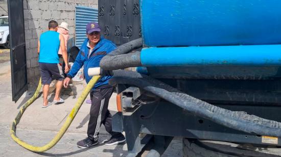 Apagón nacional podría afectar el suministro de agua potable de zonas altas de Quito