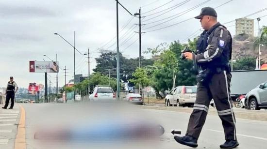 Presunto delincuente abatido en la avenida del Bombero, norte de Guayaquil