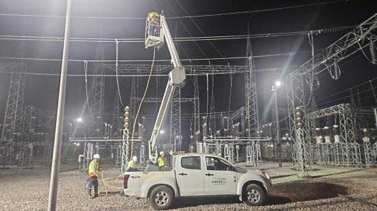 Los técnicos de la Corporación Eléctrica del Ecuador (Celec) iniciaron los trabajos de mantenimiento en la subestación de transmisión Milagro este 18 de septiembre de 2024, cuando en varias ciudades inició el apagón nocturno.