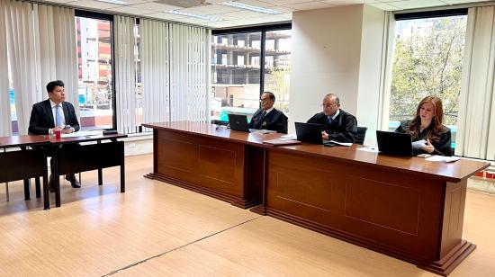 Los jueces del Tribunal Contencioso Tributario durante la audiencia de habeas corpus planteado por Pablo Muentes, el 25 de septiembre de 2024.