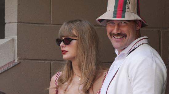 Taylor Swift y Travis Kelce en una imagen capturada a inicios de septiembre de 2024.