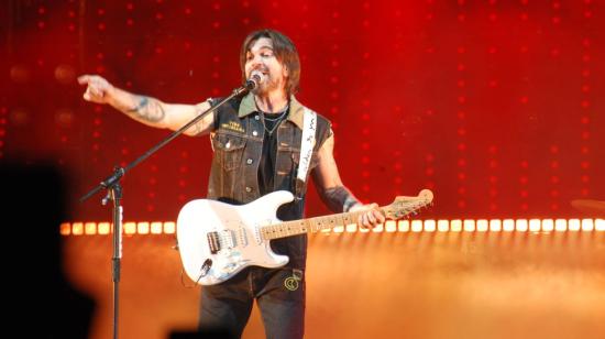 Juanes durante el concierto en Quito, la noche del 3 de octubre de 2024.