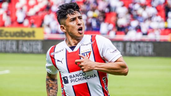 El jugador Fernando Cornejo, de Liga de Quito, festeja su gol ante Orense en la Fecha 9 de la segunda etapa de la LigaPro, el 6 de octubre de 2024.