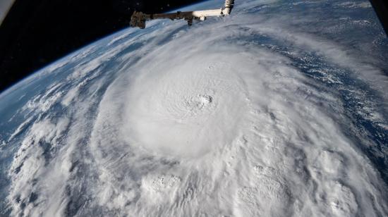 Fotografía del 8 de septiembre de 2024 publicada este miércoles por la Estación Espacial Internacional (EEI) donde se observa el ojo del huracán Milton sobre el Golfo de México.