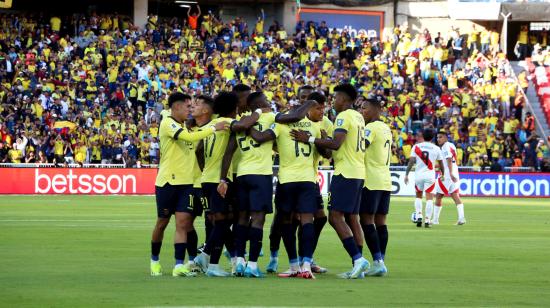 Jugadores de Ecuador, durante un partido en el estadio Rodrigo Paz Delgado, por Eliminatorias, el 10 de septiembre de 2024.