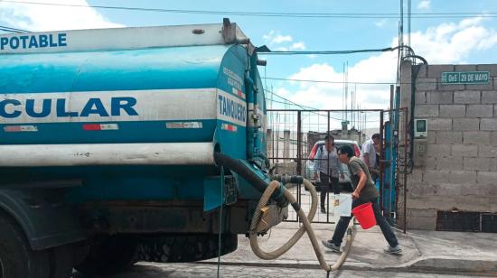 Horarios de cortes de agua en Quito este 14 de octubre, barrios estarán sin servicio hasta siete horas