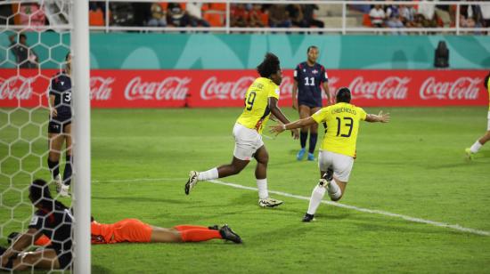 La jugadora de Ecuador, Jaslym Valverde celebra su gol ante República Dominicana en el Mundial Sub 17 femenino, el 16 de octubre de 2024.