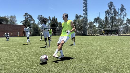 El equipo Cordillera en un entrenamiento en 2024.