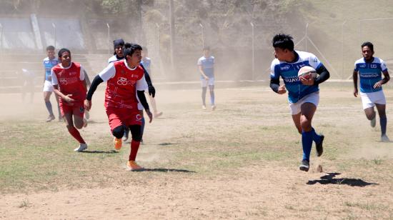 Jugadores de rugby, durante la primera edición de la Copa Huma Rugby Ecuador, el 26 de octubre de 2024.