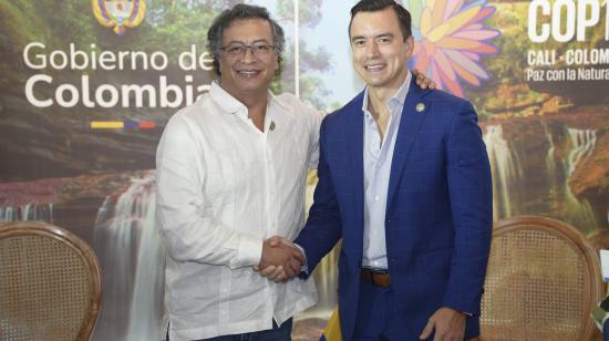 El presidente de Colombia, Gustavo Petro, con su homólogo de Ecuador, Daniel Noboa (der.), en cita bilateral durante la Cumbre COP16, en Cali, el 29 de octubre de 2024.