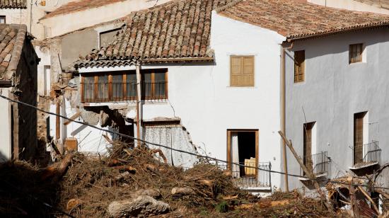 Cancillería habilita dos líneas de emergencia para ecuatorianos afectados por la DANA