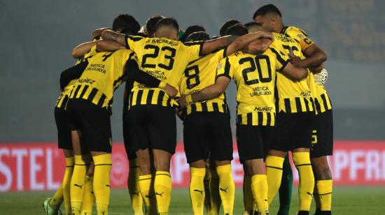 Jugadores de Peñarol se reúnen este miércoles 30 de octubre, previo a un partido de las semifinales de la Copa Libertadores ante Botafogo.